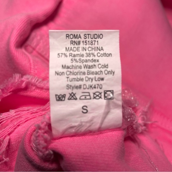 Roma Studio premium collection pink distressed edge cropped jacket - Picture 10 of 10